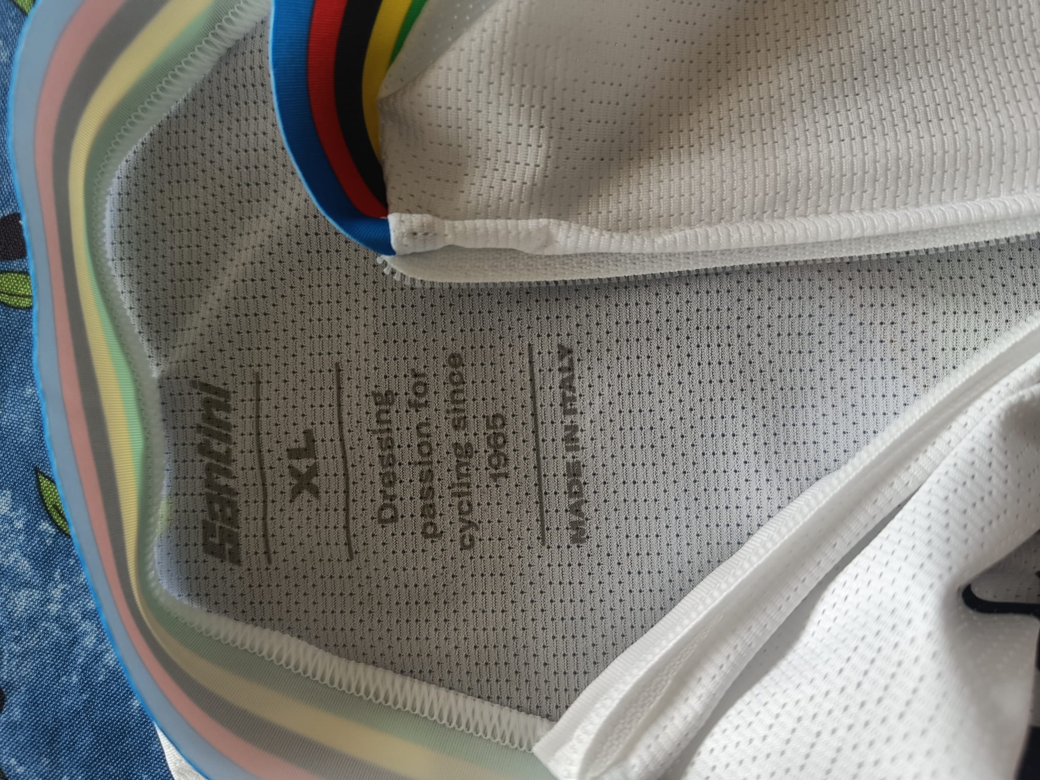 Signed World Champion jersey - Mark Cavendish - Framed 5