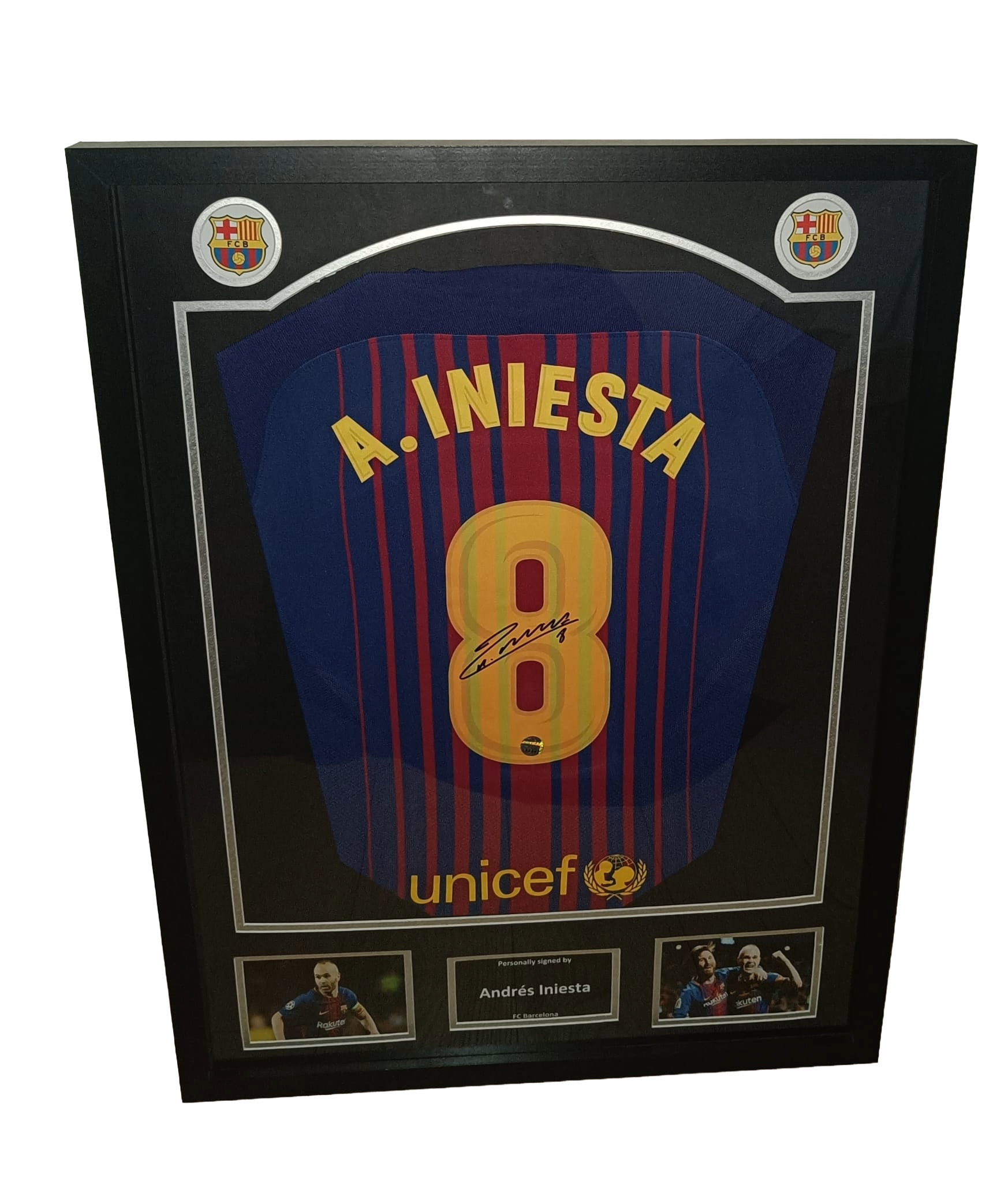 Signed shirt Andres Iniesta - Barcelona - Framed 3
