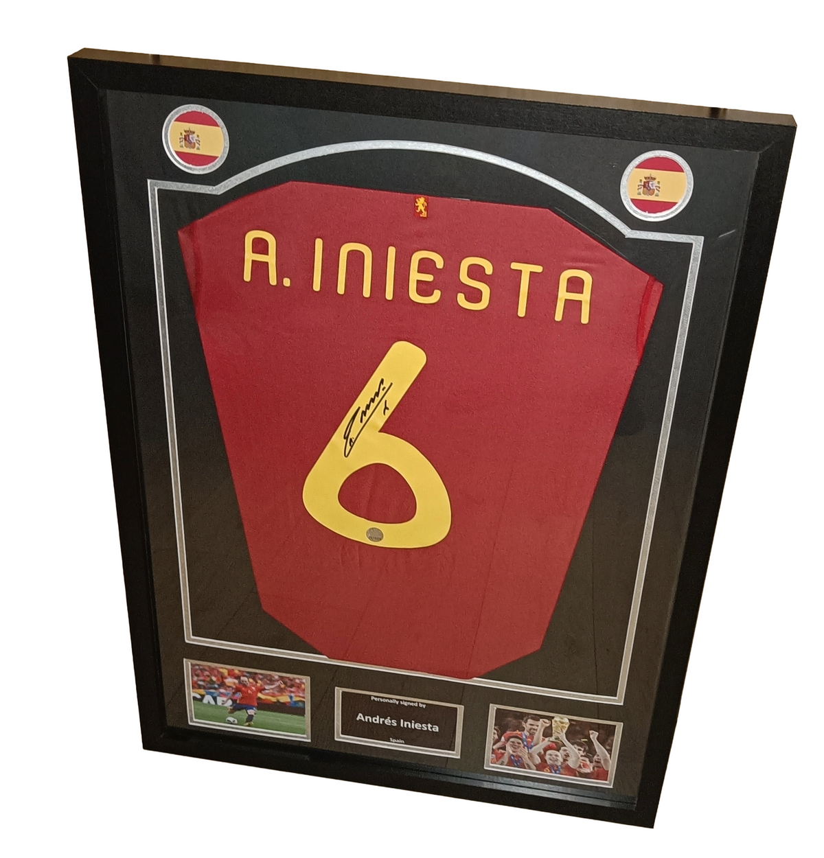 Signed shirt Andres Iniesta - Spain - Framed 1