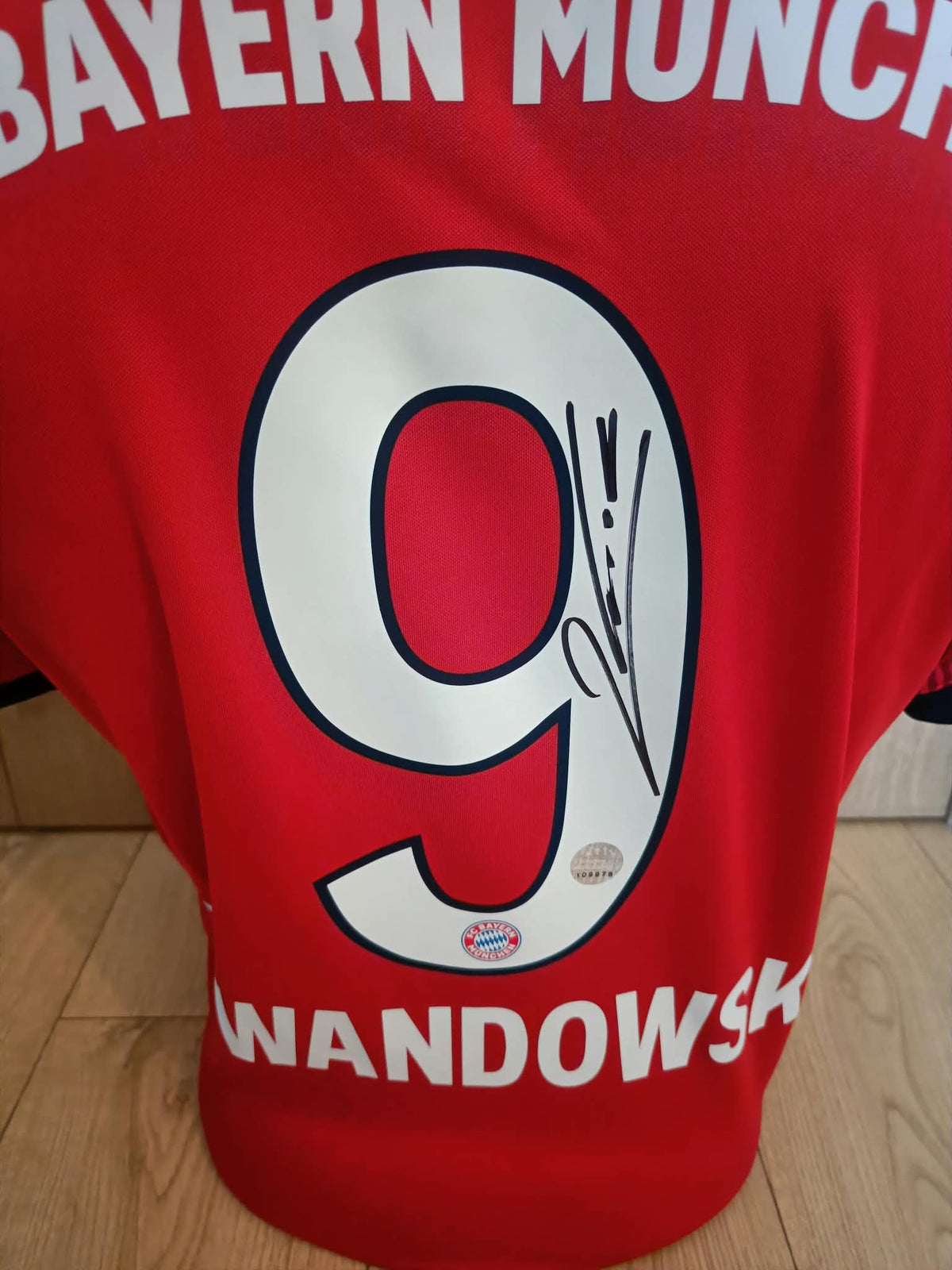 Signed shirt Robert Lewandowski - Bayern Munich 1