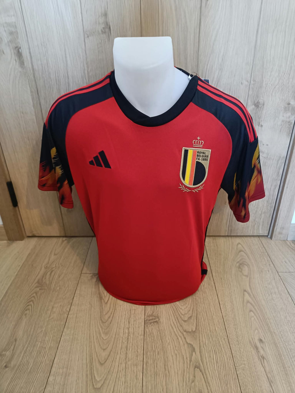 Signed shirt Eden Hazard - Belgium 3