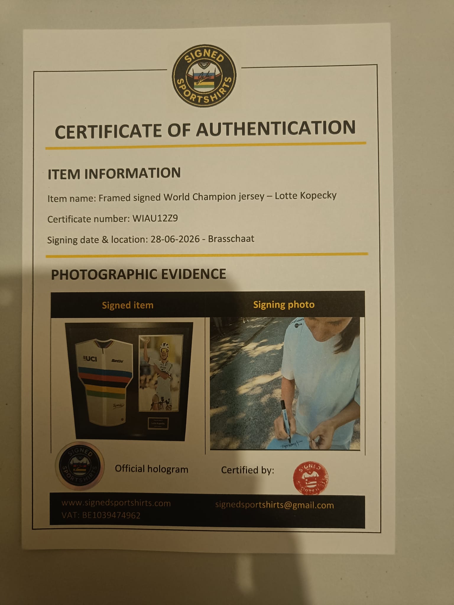 Signed World Champion Jersey - Lotte Kopecky - Framed 5